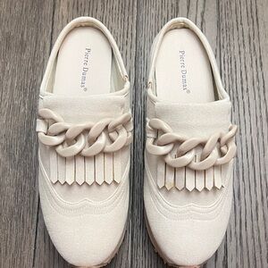 Pierre Dumas Women's Cream Mules with Chain Detail